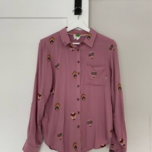 Anthropologie Mauve Top Button Up with  Embroidered Hot Air Balloon Pattern